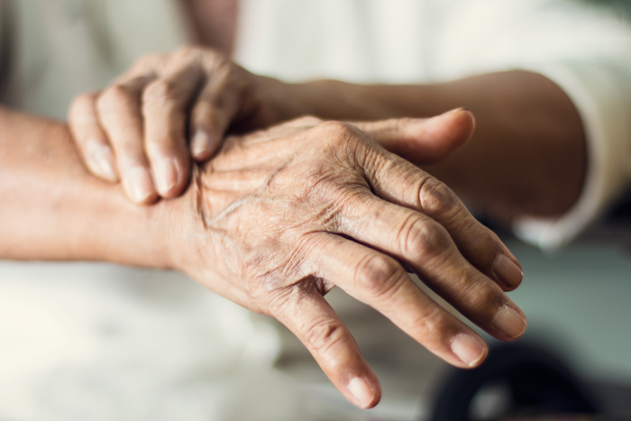 Malattia di Parkinson sintomi iniziali: diagnosi, cause e cura