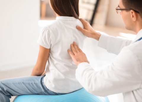 Intervento per la scoliosi: Come si svolge e cosa comporta
